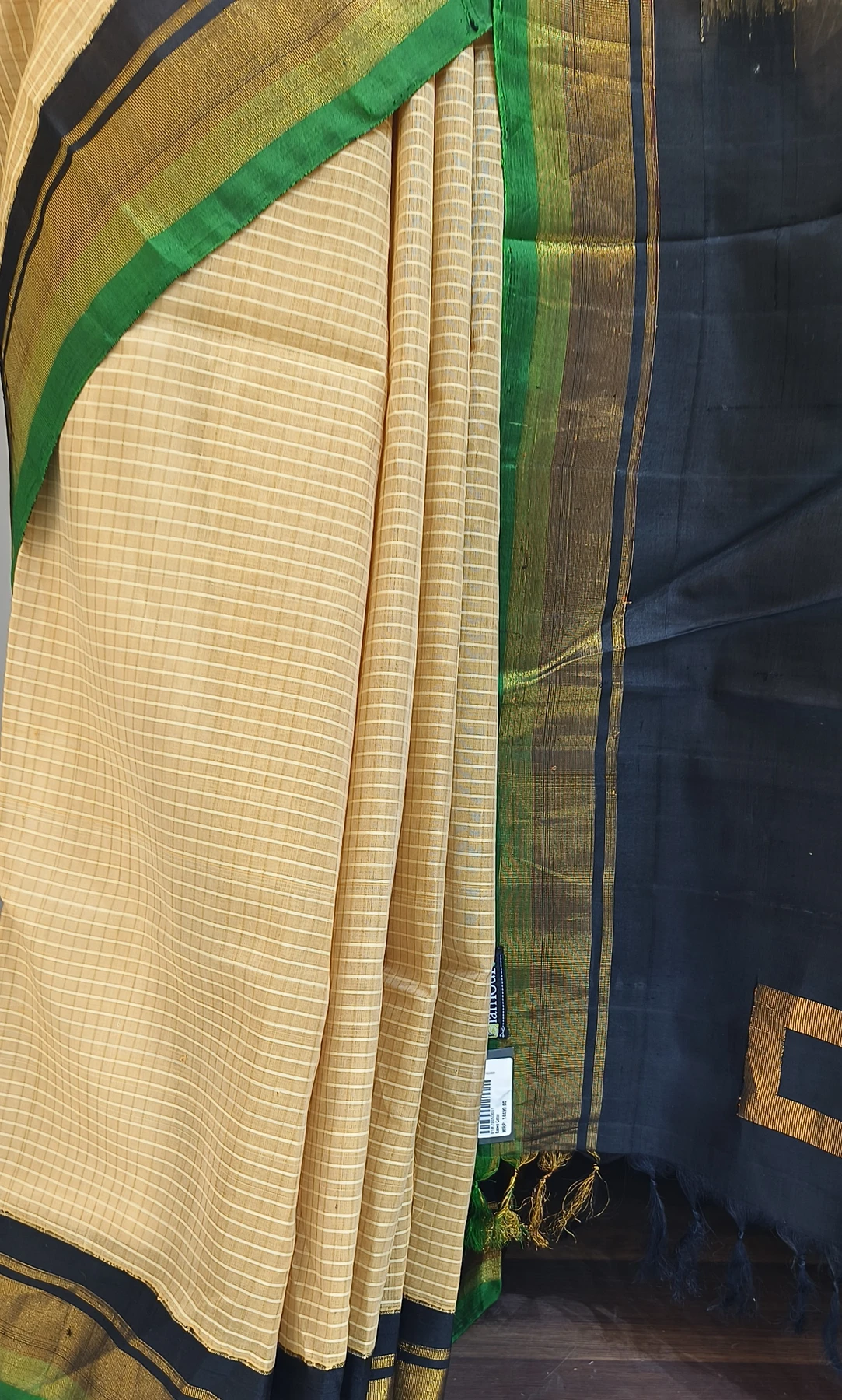 Embellished, Embroidered Bollywood
                                    Organza Saree (Green)