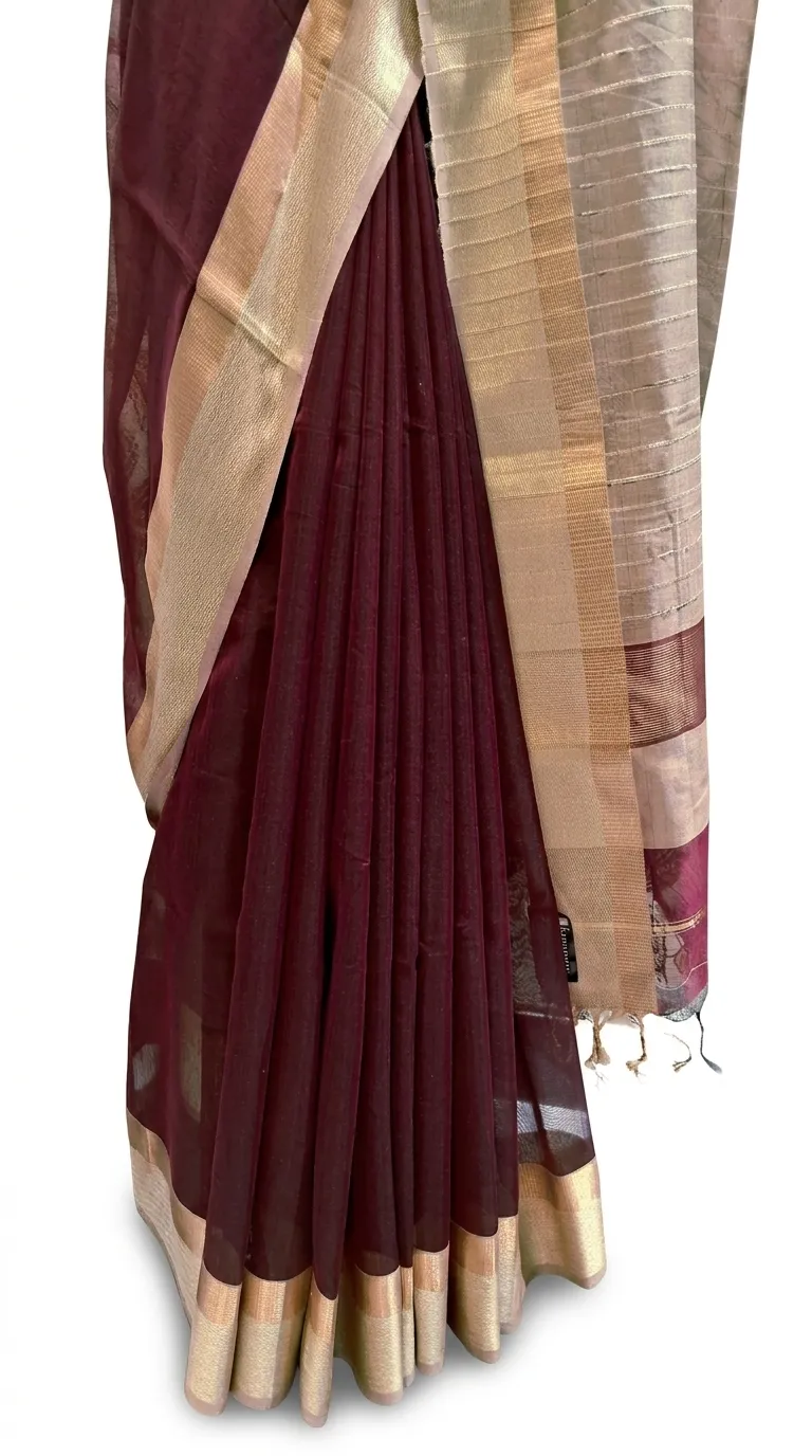 Embellished, Embroidered Bollywood
                                    Organza Saree (Green)