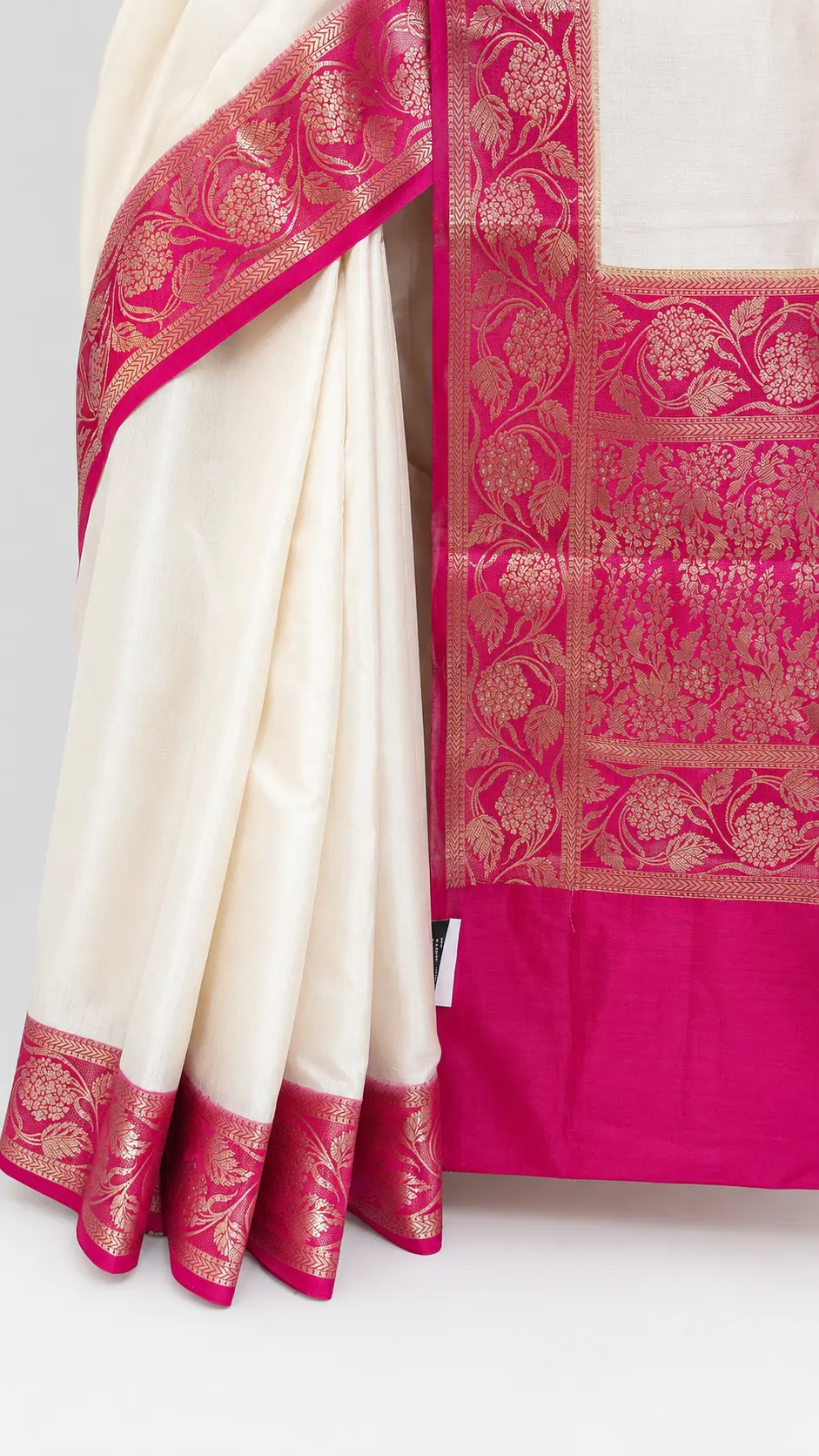 Embellished, Embroidered Bollywood
                                    Organza Saree (Green)